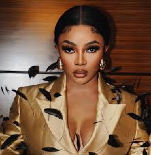 Only money makes me sad at my age not love heartbreak – Toke Makinwa