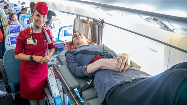 World’s tallest woman pays for six aircraft seats to fly lying down