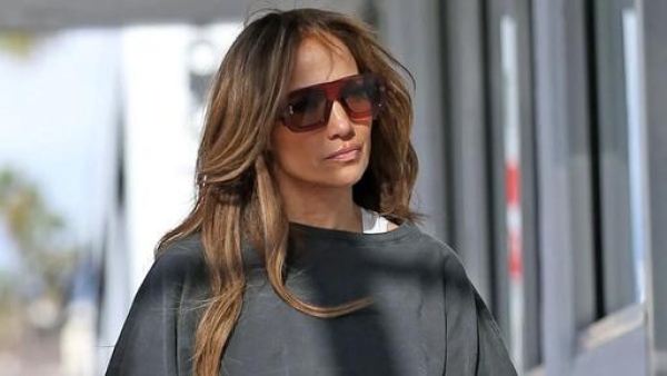 Photographer, Firm Sue Jennifer Lopez $300k For Posting her Photos Online ‘without permission’