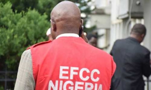 EFCC Arrests Former Refinery MDs Over Alleged Mismanagement Of $2.9 Billion
